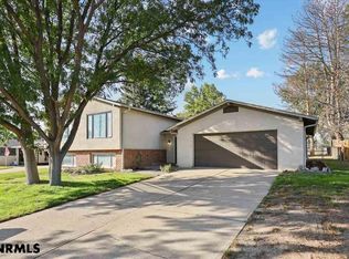 725 E 38th St, Scottsbluff, NE 69361