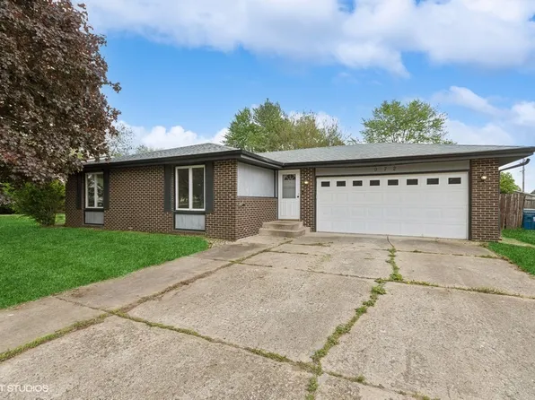 972 Flamingo Ln, Bradley, IL 60915