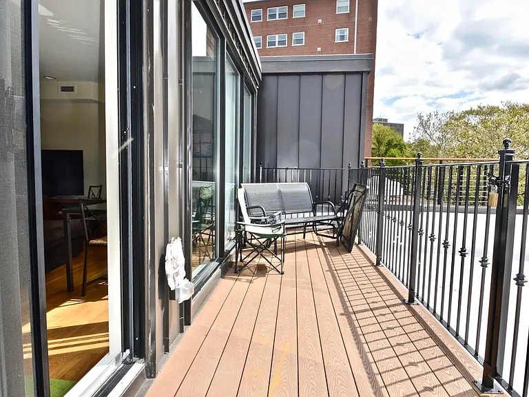 1616 Beacon St #5 — Photo 13