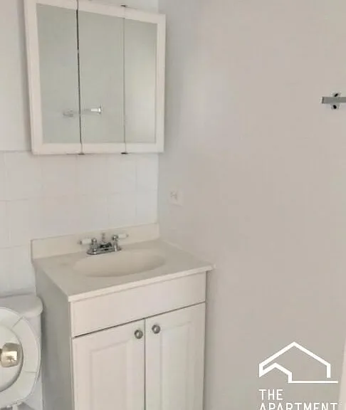 6830 N Sheridan Rd #268 — Photo 5