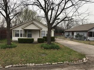 614 SE 3rd St, Grand Prairie, TX 75051