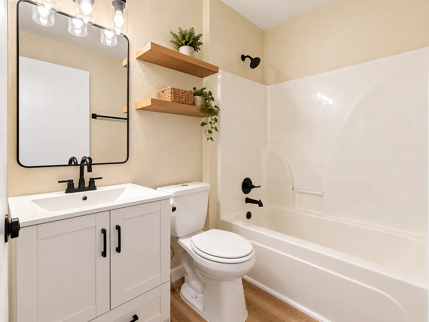 3 bed, 1126 sqft, $1,550 — Photo 4