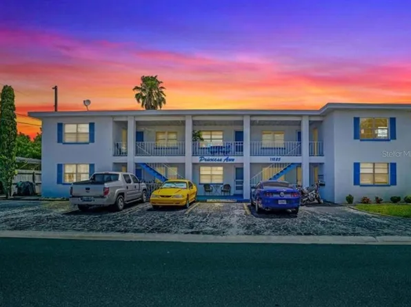 11025 2nd St E APT 9, Treasure Island, FL 33706