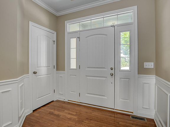 2nd image of 7699 Arcadia Blvd