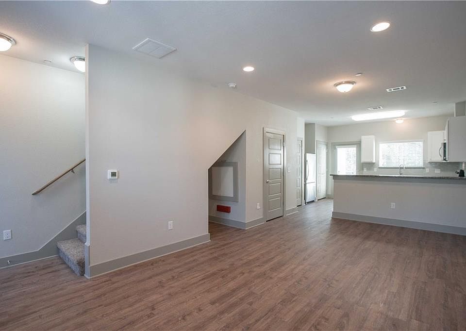 1st image of 12220 Abbey Glen Ln