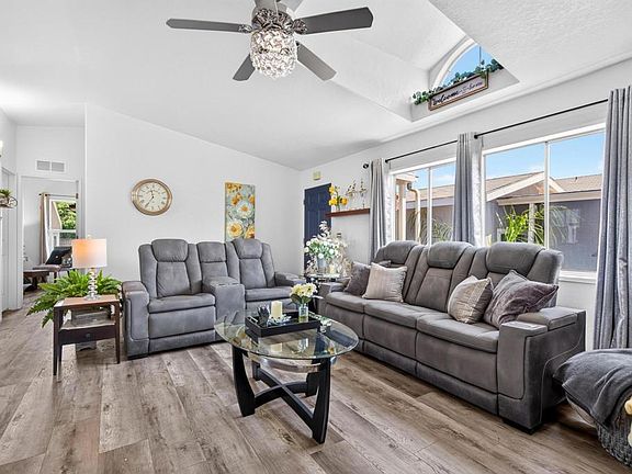 4th image of 11851 Riverside Dr Space 270