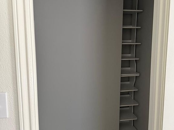 4th image of 2928 Almeta Ln