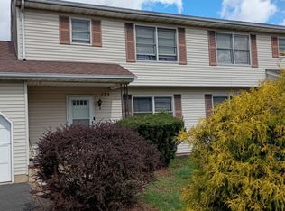 125 Alcorne St, Somerset, NJ