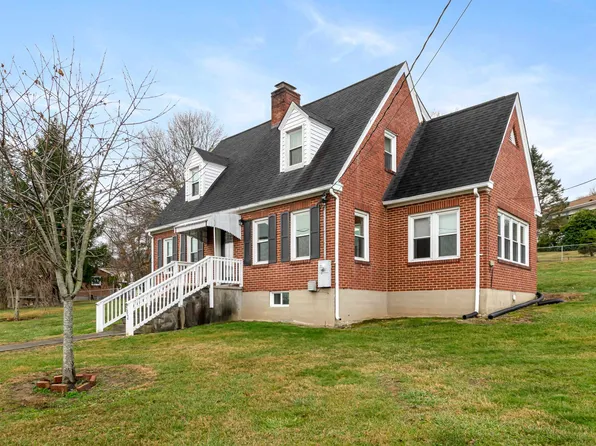 502 S Main St, Pearisburg, VA 24134