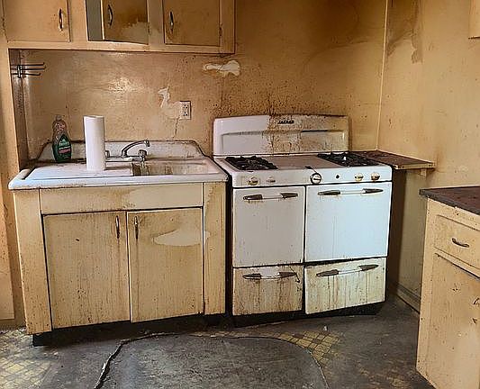 4th image of 359 Ovington Ave APT D11