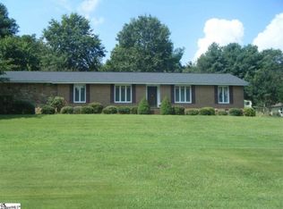 213 Stonegate Ct, Easley, SC 29642