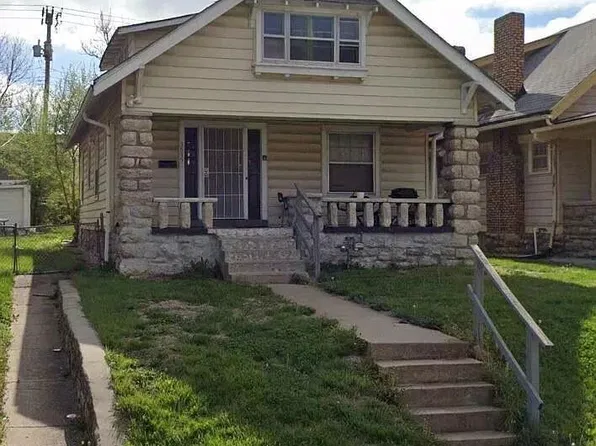 3535 College Ave, Kansas City, MO 64128