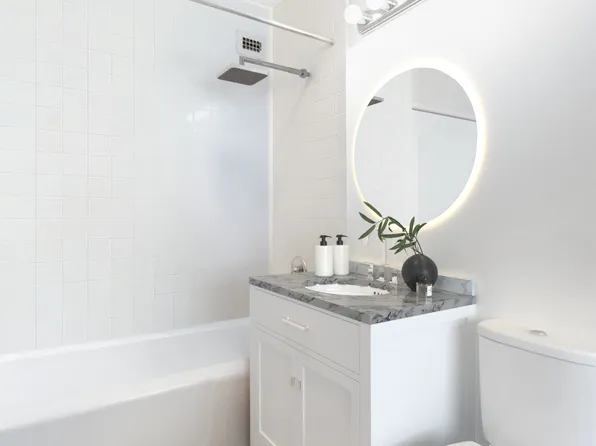 555 Main Street image 10 of 13