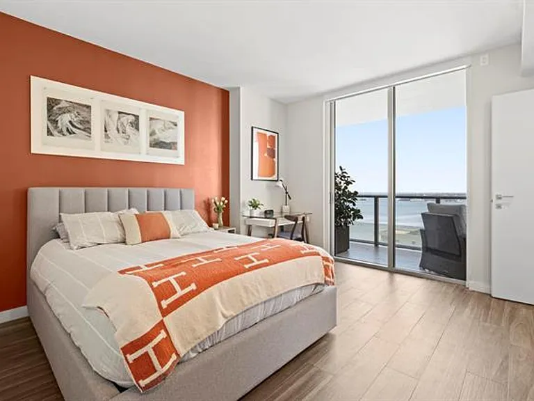 1300 Brickell Bay Dr #2105 — Photo 19