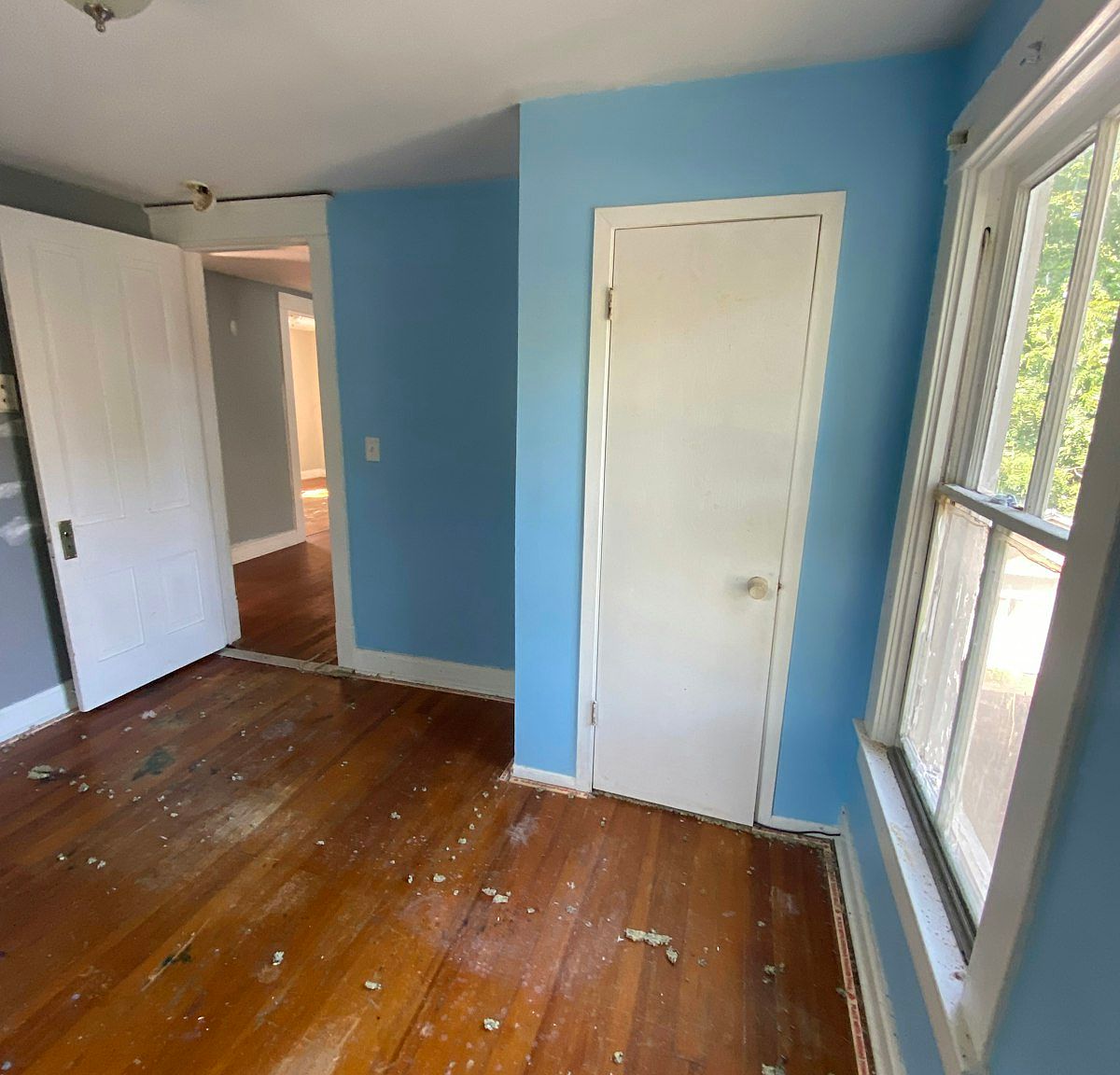 Fix & Flip SFH in Springfield, IL 62704 – $74,000 — exterior photo