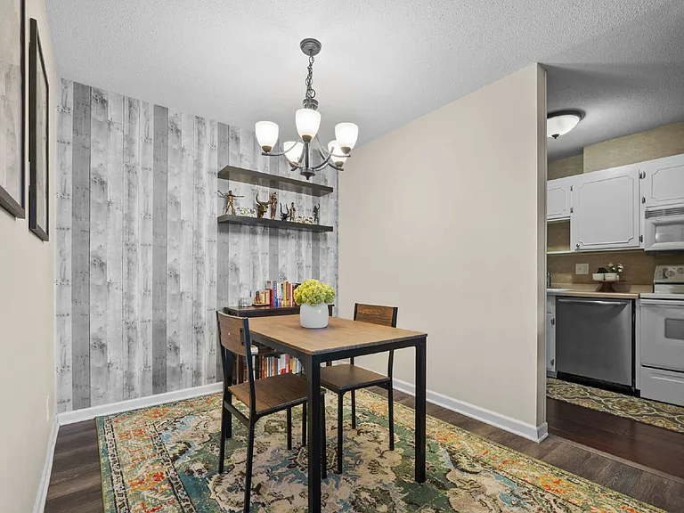 3200 Virginia Ave S #106 — Photo 21