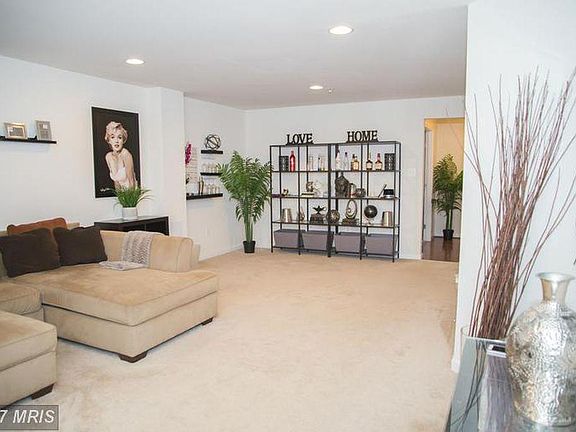 1st floor living room