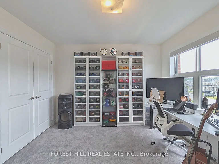 1362 Davis Loop — Photo 17
