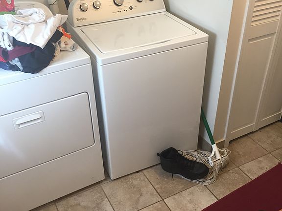 4th image of 28560 Wexford Dr