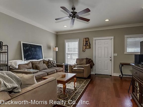 3rd image of 917 Homewood Dr Unit 3