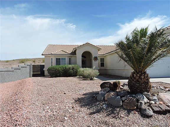 3rd image of 2985 La Paloma Dr