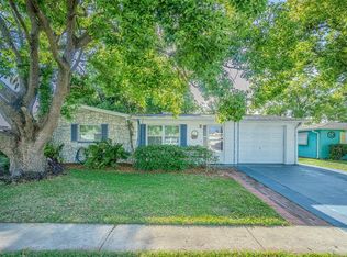 2039 Lyra Dr, Holiday, FL 34690