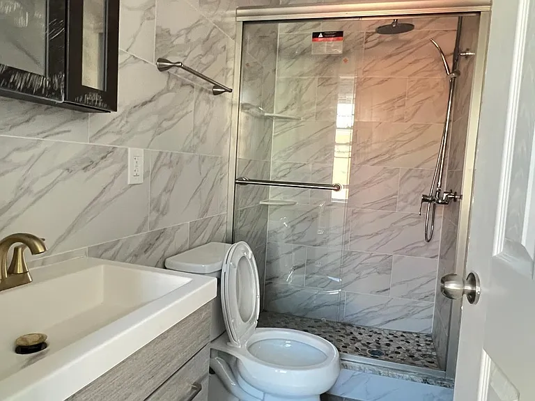 641 N 11th St #3 — Photo 8