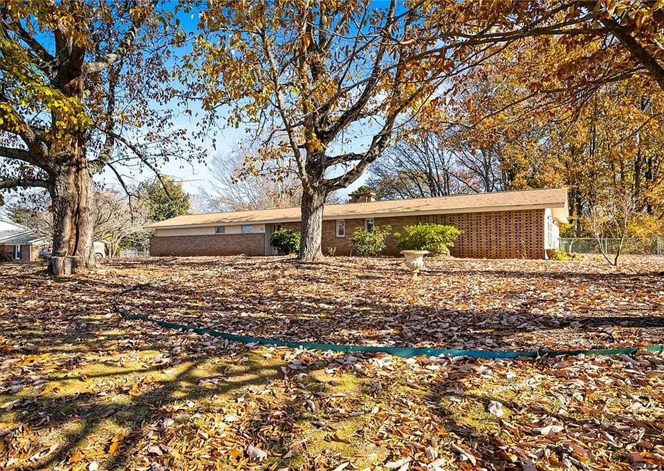 415 Pelzer Hwy, Easley, SC 29642 Zillow