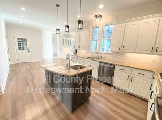 565 Wayt Rd, Roswell, GA 30076