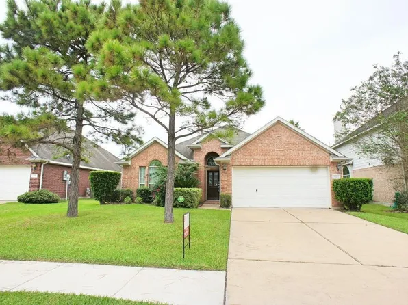 11409 Summit Bay Dr, Pearland, TX 77584