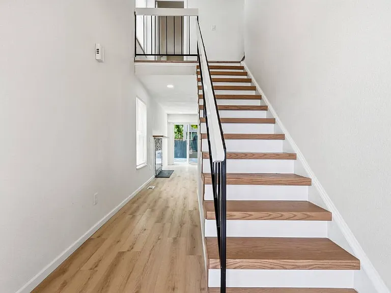 11731 Sherman St — Photo 7