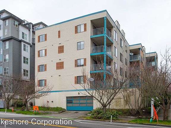 2nd image of 3256 SW Avalon Way APT 202