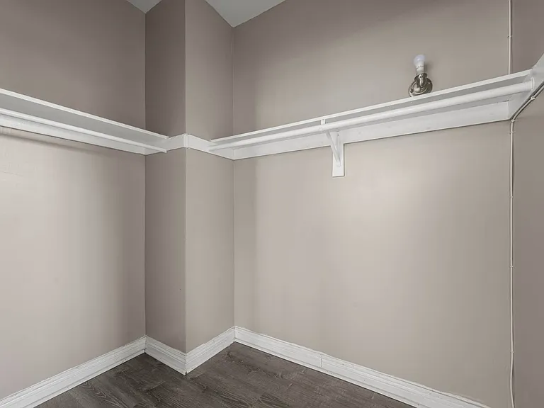 1610 N Normandie Ave — Photo 18