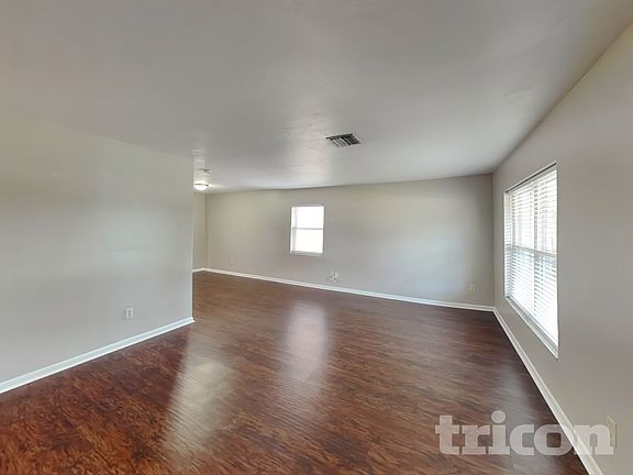 2nd image of 1481 Falmouth Ave