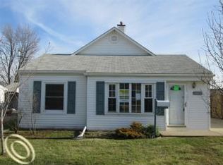 17605 Reno St, Riverview, MI 48193