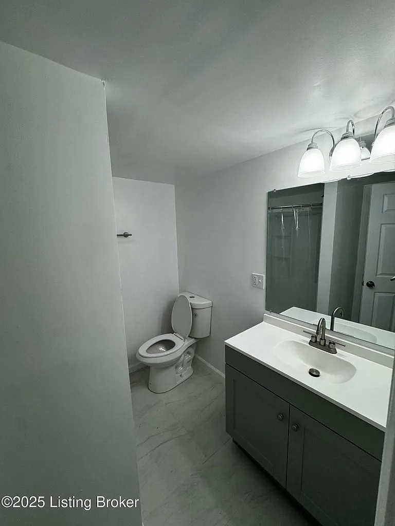 5303 Haventree Place — Photo 2
