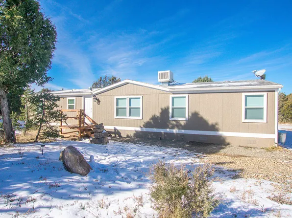 2 Pine Haven Rd, Tijeras, NM 87059