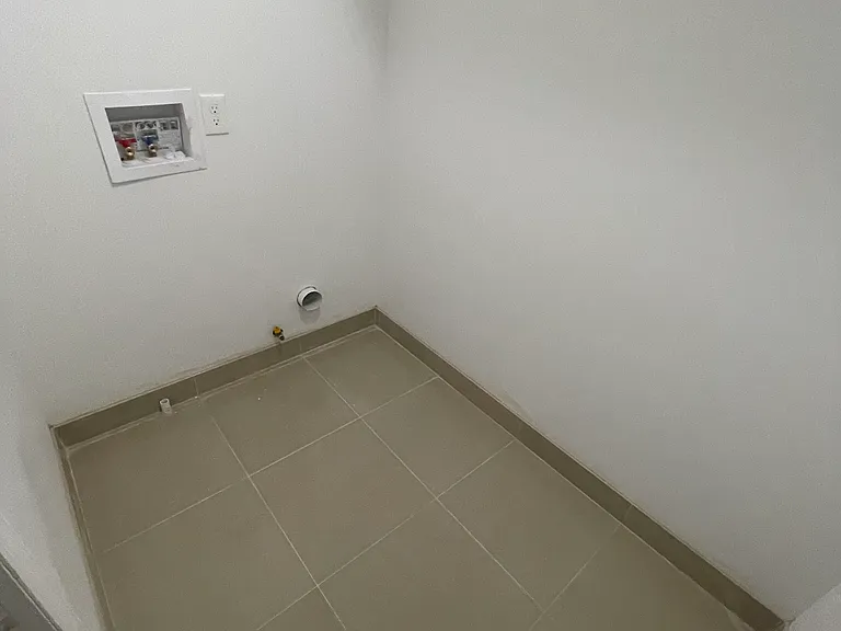152 Sherman Ave #2 — Photo 5