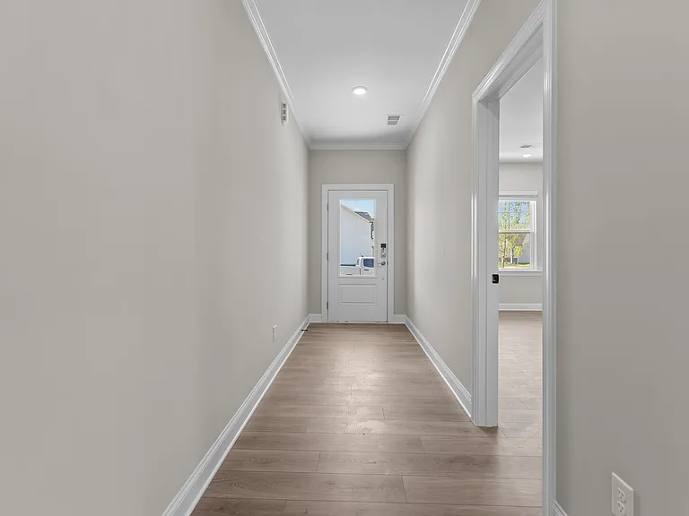 1701 Clydner Dr — Photo 6
