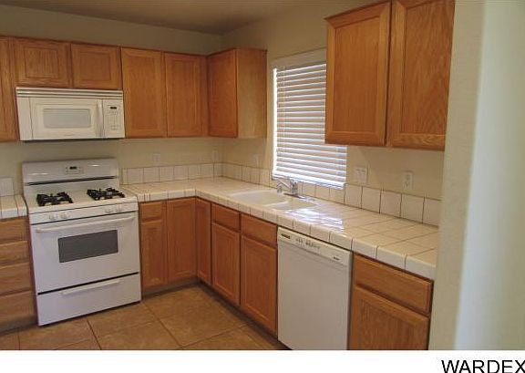 3rd image of 4375 S Donald Pl