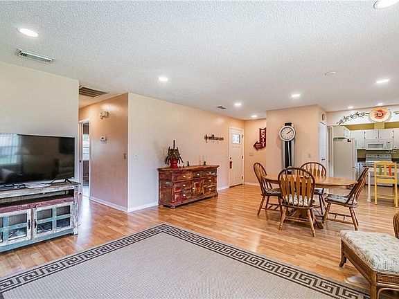 4th image of 2107 Hembury Pl #38