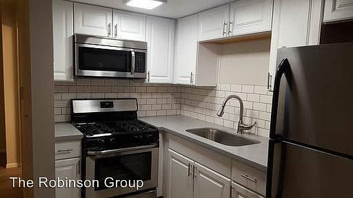 2nd image of 4021 N 40th St Unit 40