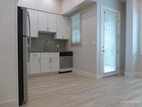 4th image of 1 Toledo Way #C