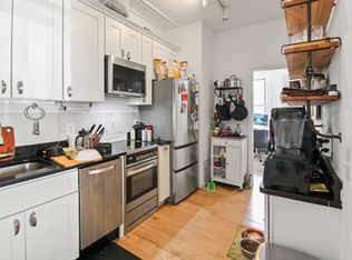 190 Norman Ave APT 2R, Brooklyn, NY 11222