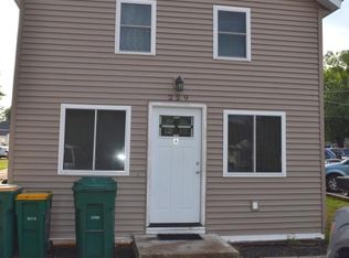 229 Meridian St S, Belle Plaine, MN 56011