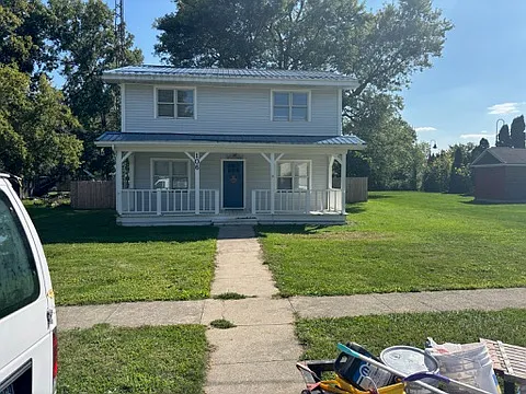 4 bed, 1680 sqft, $2,100 — Photo 1