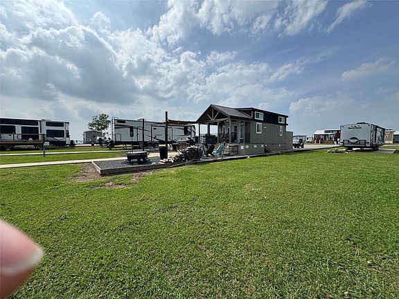 5th image of 5000 Waterfront Rd #126