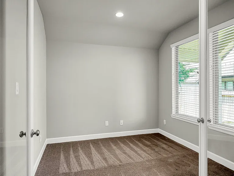 328 Rise Ln — Photo 11