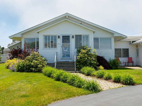 3rd image of 31 Driftwood Ln