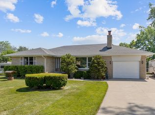 2N617 Mildred Ave, Glen Ellyn, IL 60137